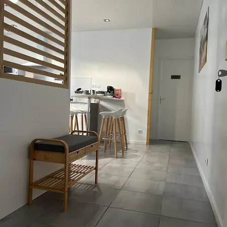 Appartement En Centre Ville Montlucon Exterior photo