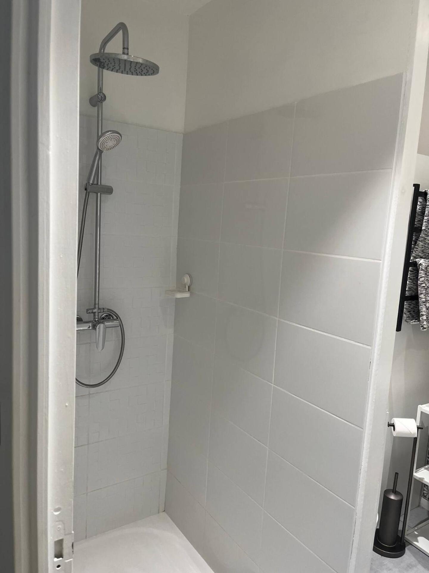 En Centre Apartment *